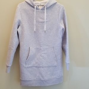 Long hooded sweatshirt